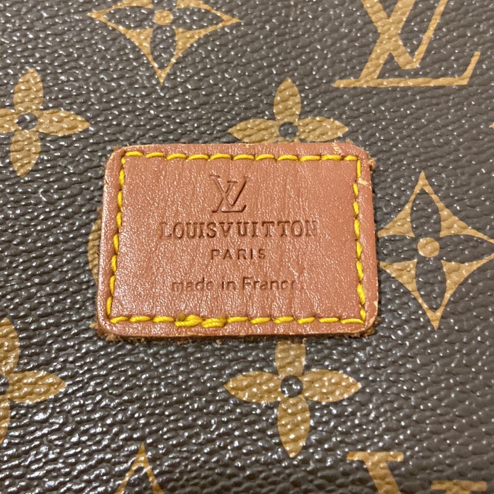 Vintage Louis Vuitton Clutch Wristlet - Picture 2 of 8